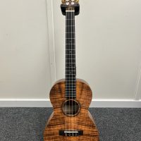 Z - Makala Baritone Ukulele