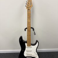 Cort Strat